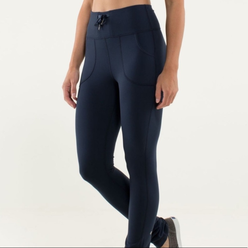 Lululemon Skinny Will Pant Full-on Lunon drawstring high rise legging in Inkwell